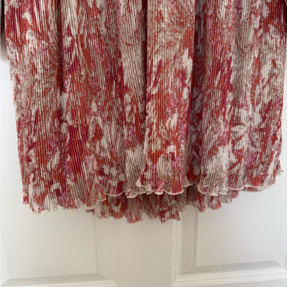 Astr The Label ADR100551 Plisse Pleated Dress Coral Multi Floral - Picture 4 of 13